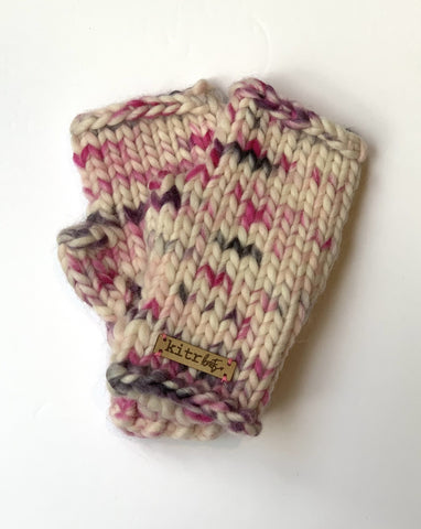 The Kitr Mitts: Fuschia/Winter White Multi